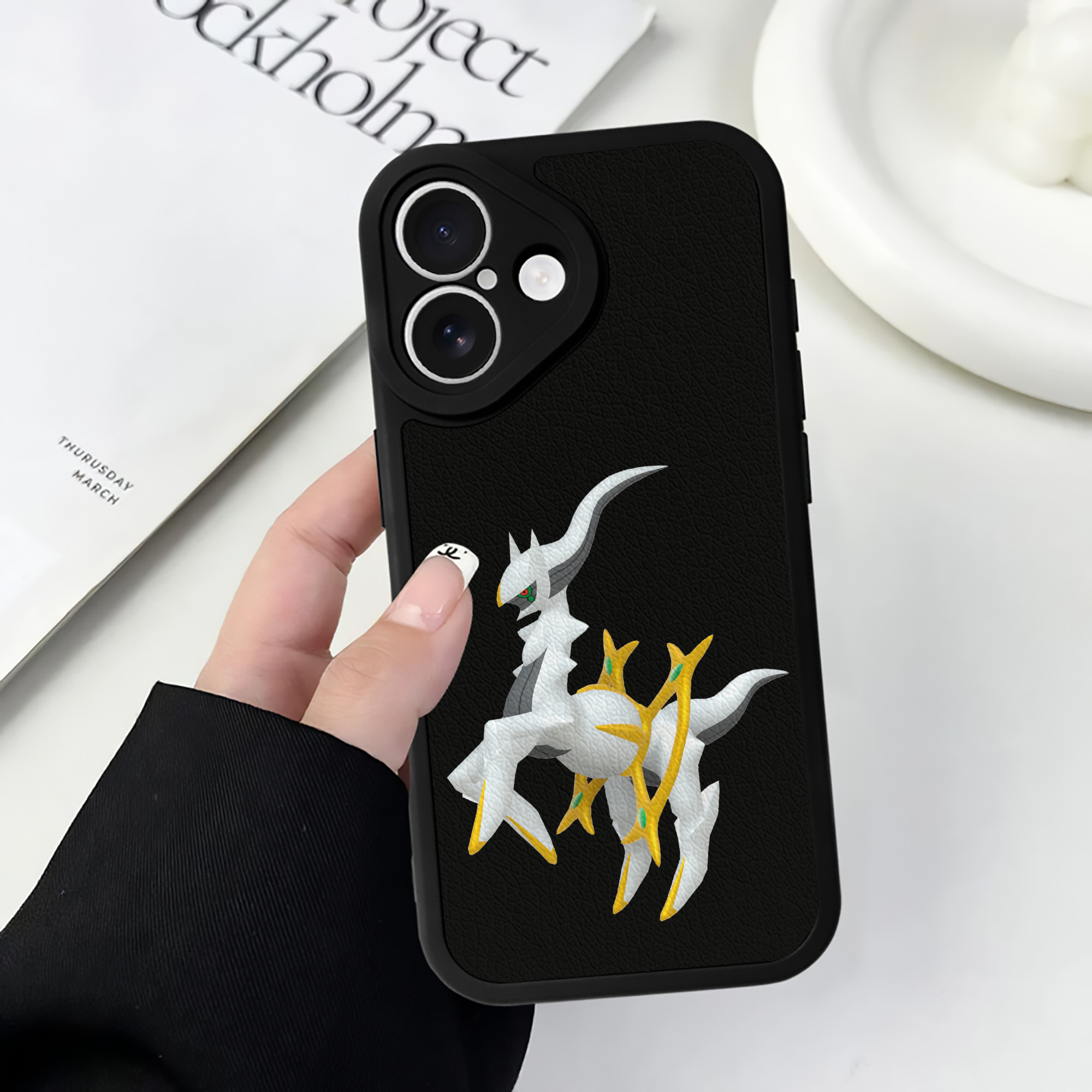 （画像用） ポケットモンスター Pokémon 【iPhone 16シリーズ対応】シリコンスマホケース（レザー調） 材質：シリコン